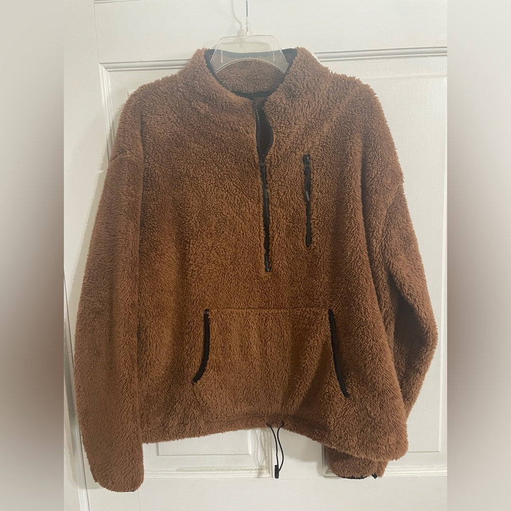 No Boundaries Brown Fleece Pullover!!
